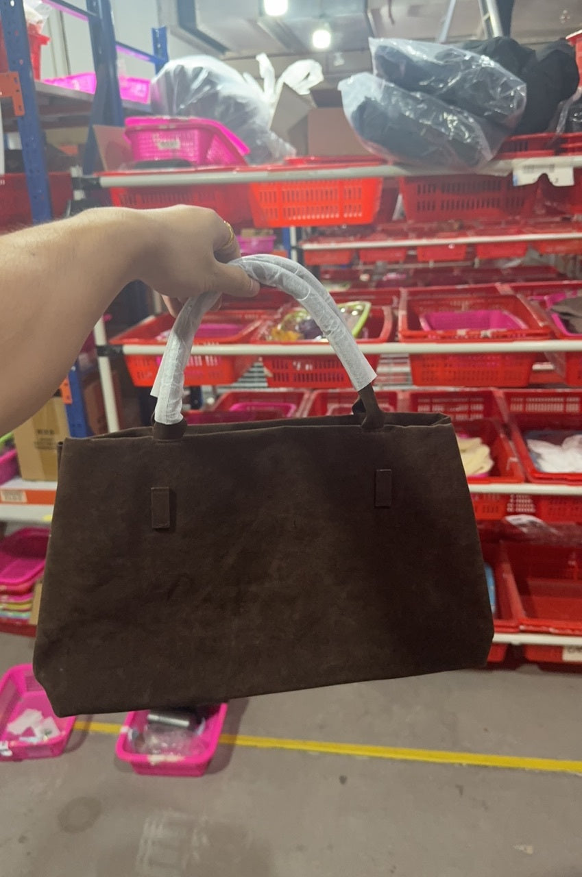 2025 Hot Sale Decorative Design Solid Faux Suede Handbag Large Capacity Casual Tote Bags For Women Tote Design Portable Shoulder Bag